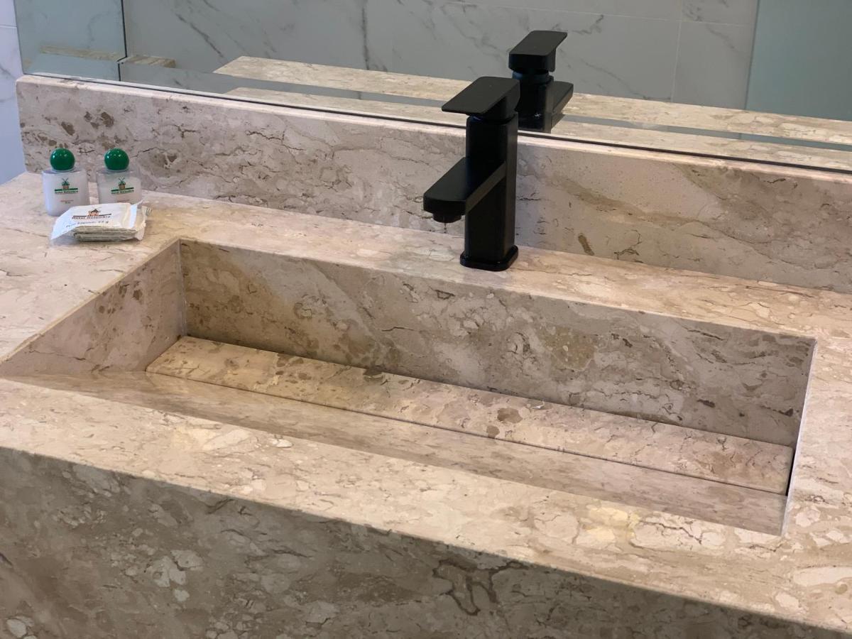 Suite Spa Bath